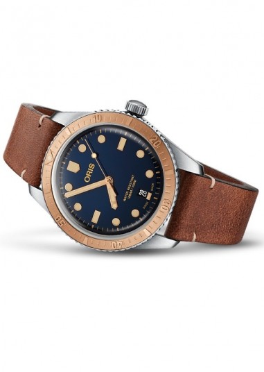 Divers Sixty-Five