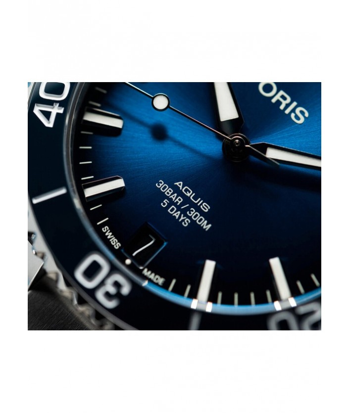 Aquis Date Calibre 400