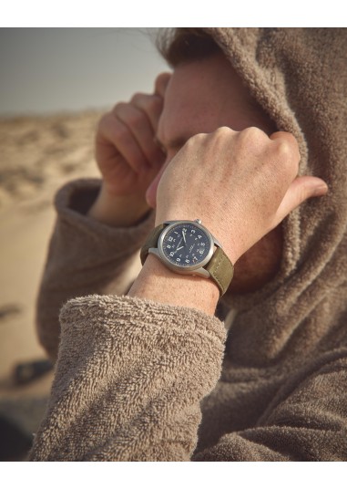 Khaki Field Titanium Auto H70205830