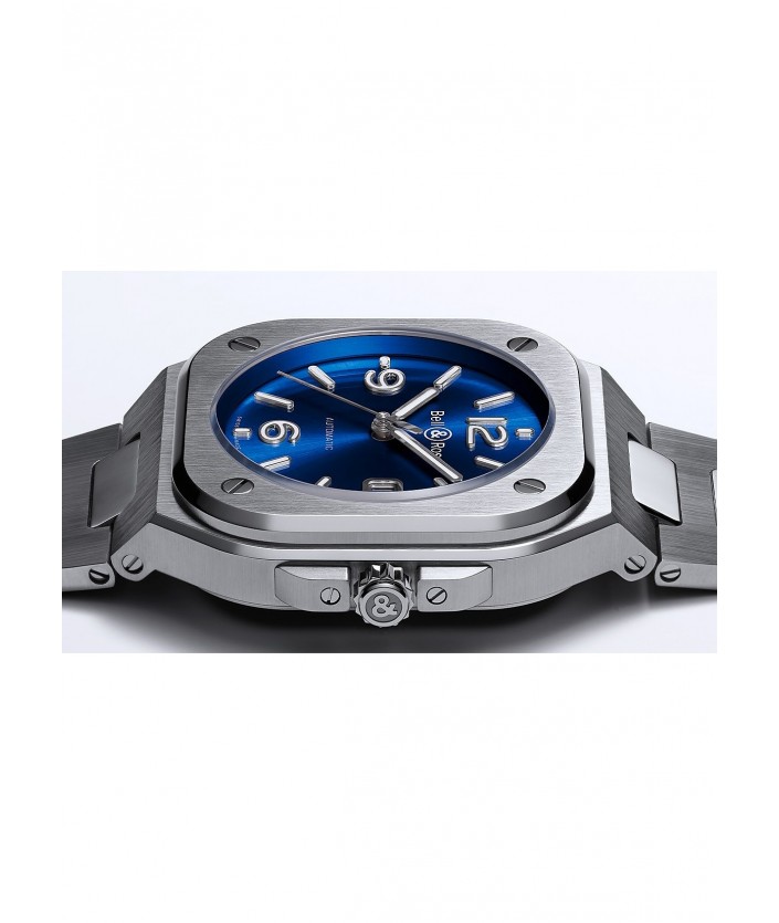 BR 05 Blue Steel